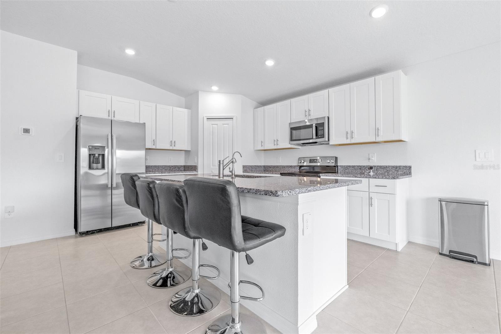 5182 FIDDLE FIG AVE