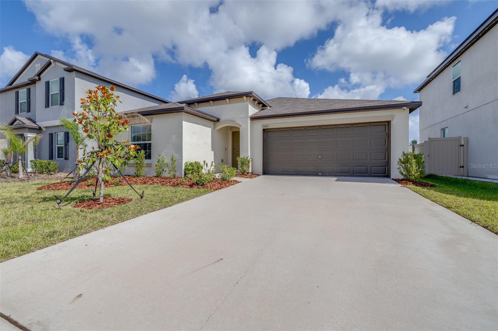 5182 FIDDLE FIG AVE