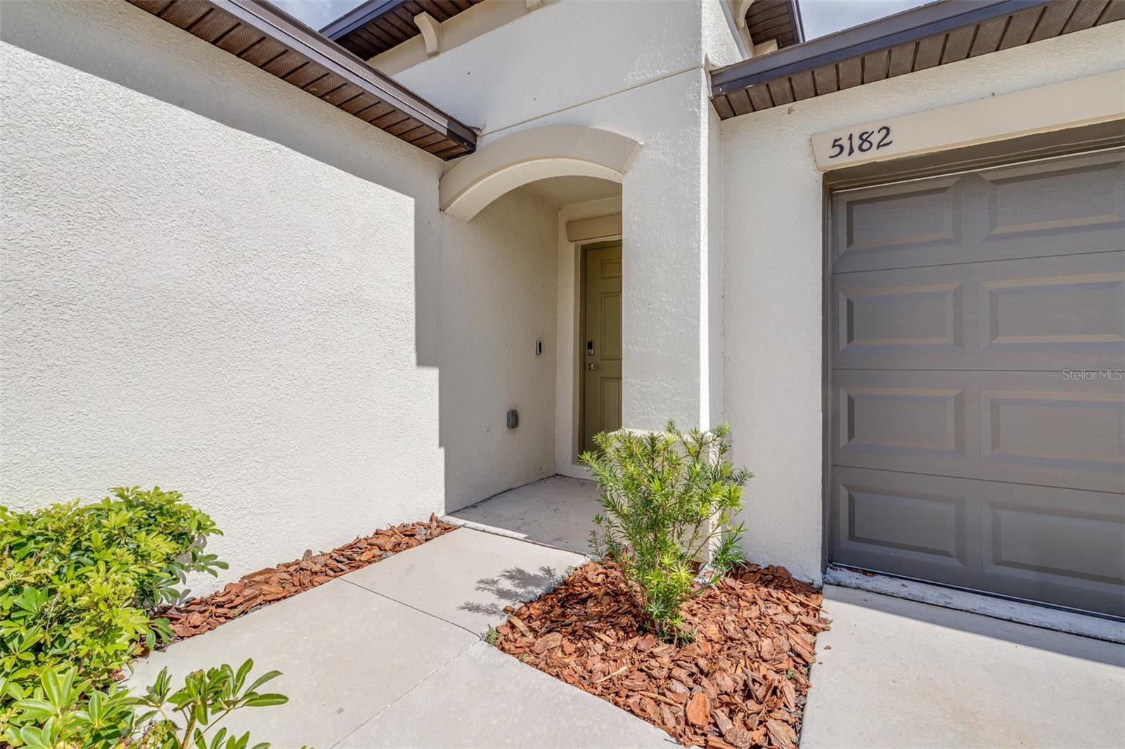 5182 FIDDLE FIG AVE