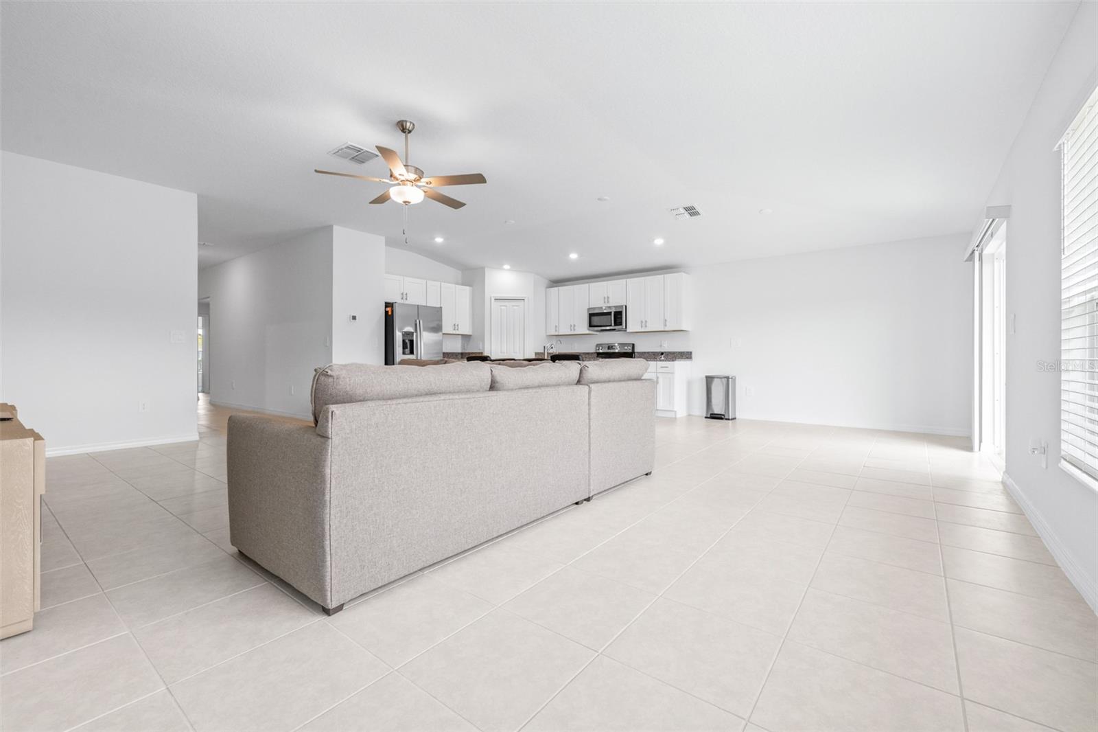 5182 FIDDLE FIG AVE
