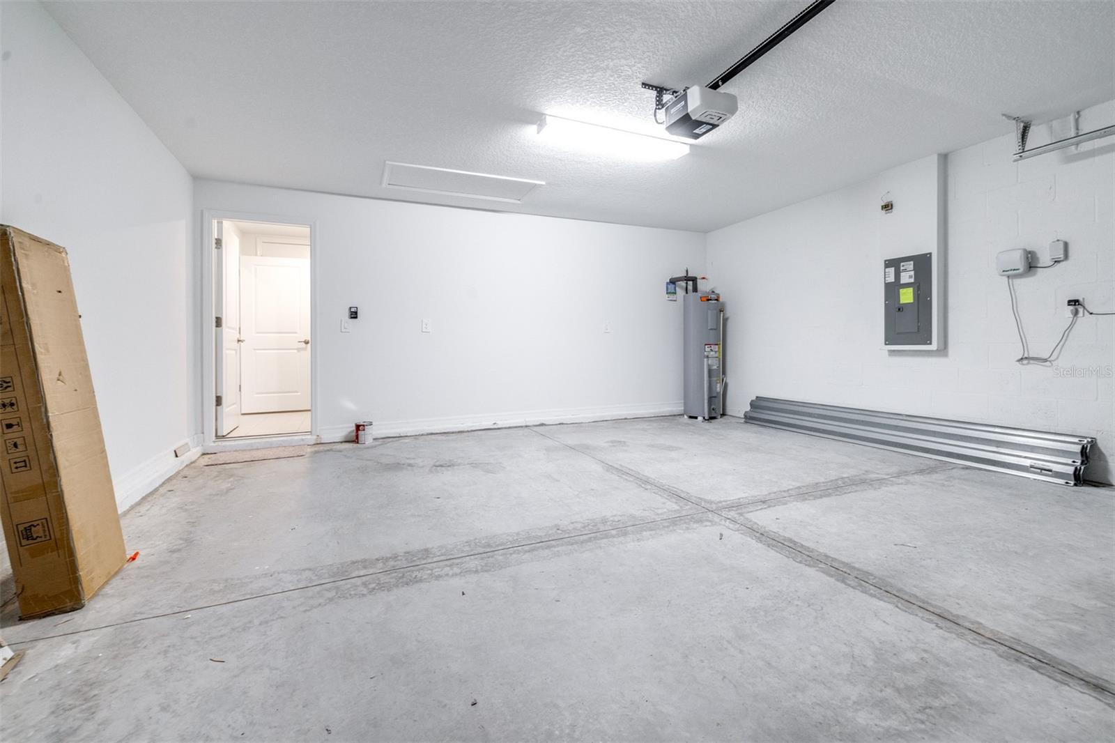 5182 FIDDLE FIG AVE