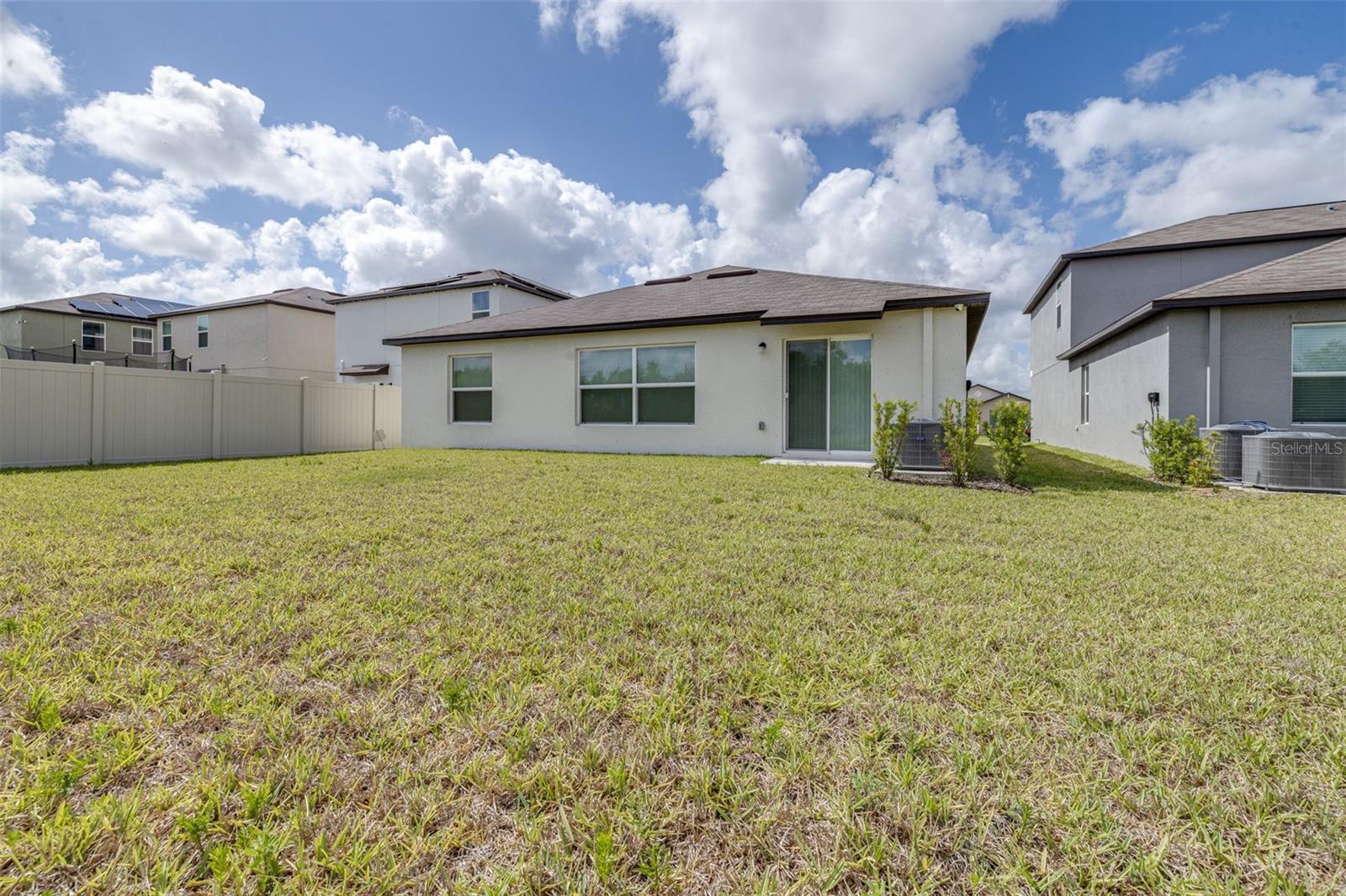 5182 FIDDLE FIG AVE