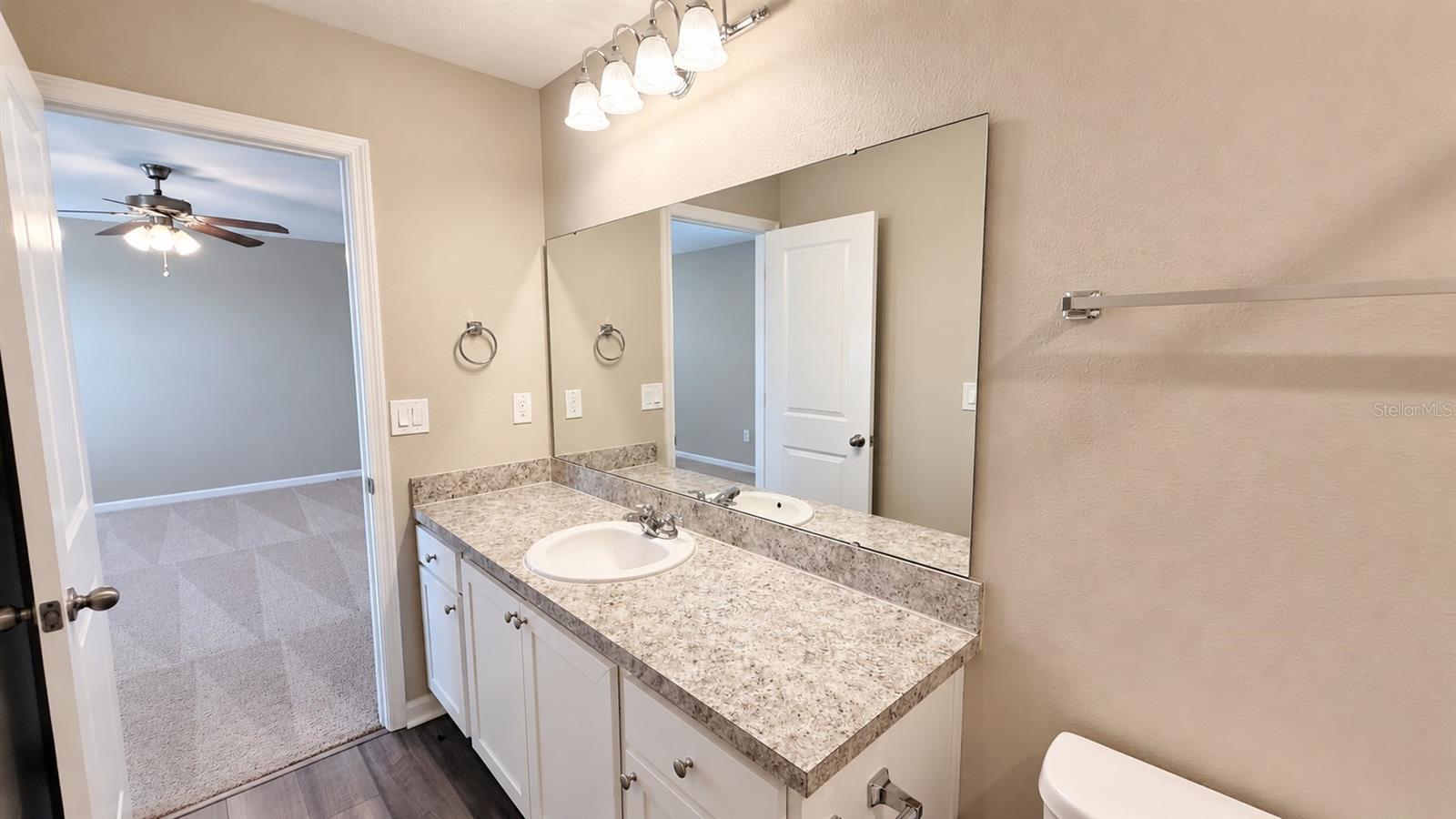 35123 WHITE WATER LILY WAY