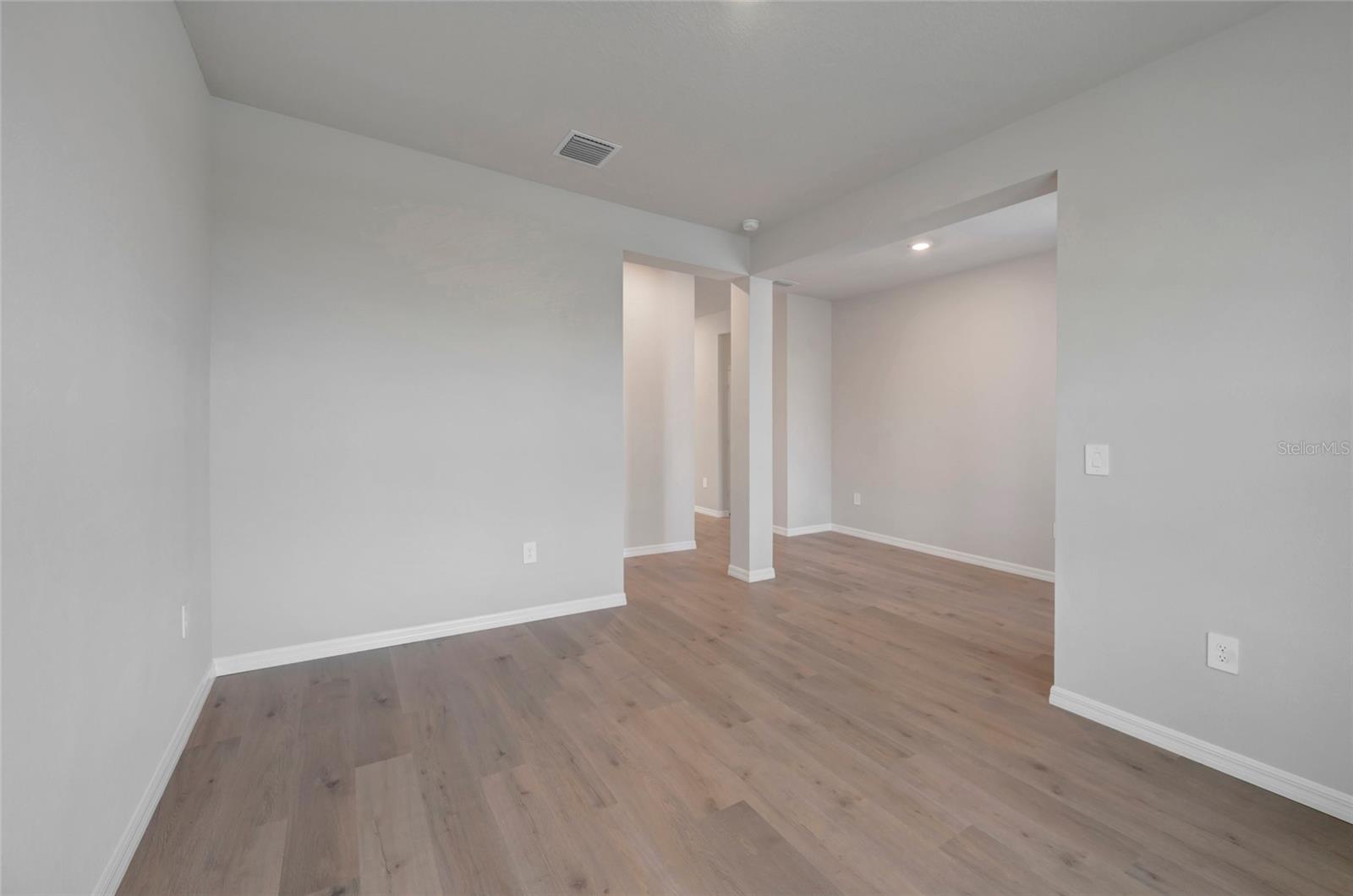 439 SPRING HARVEST DR