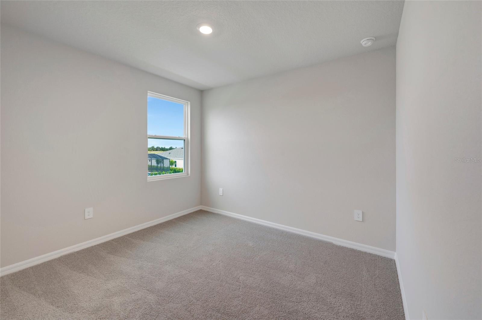 439 SPRING HARVEST DR