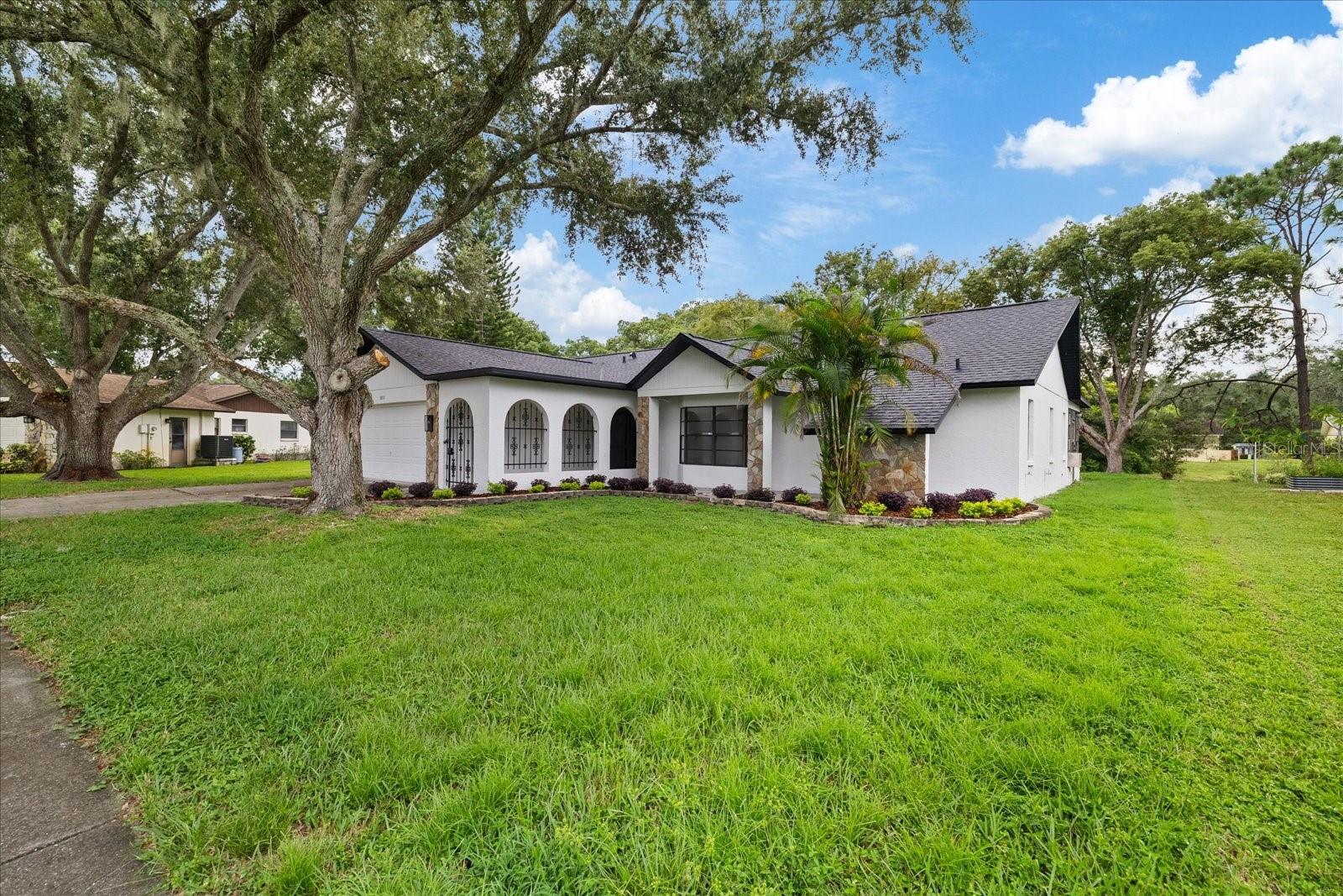 3655 ERIN BROOK DR