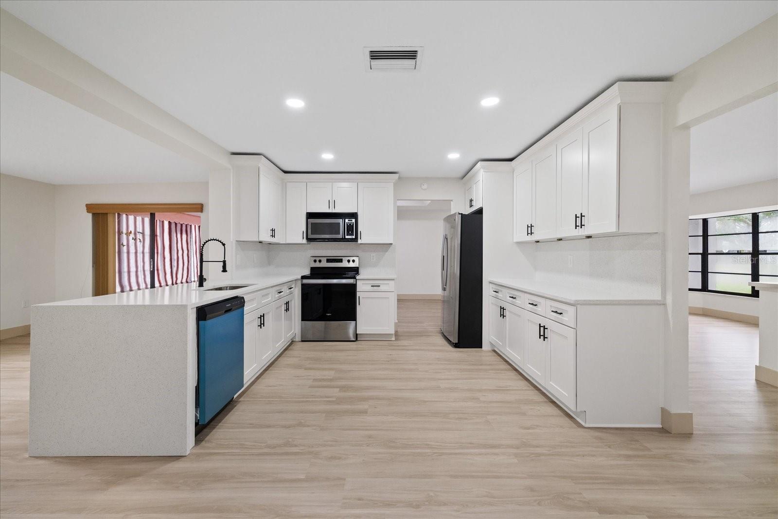 3655 ERIN BROOK DR