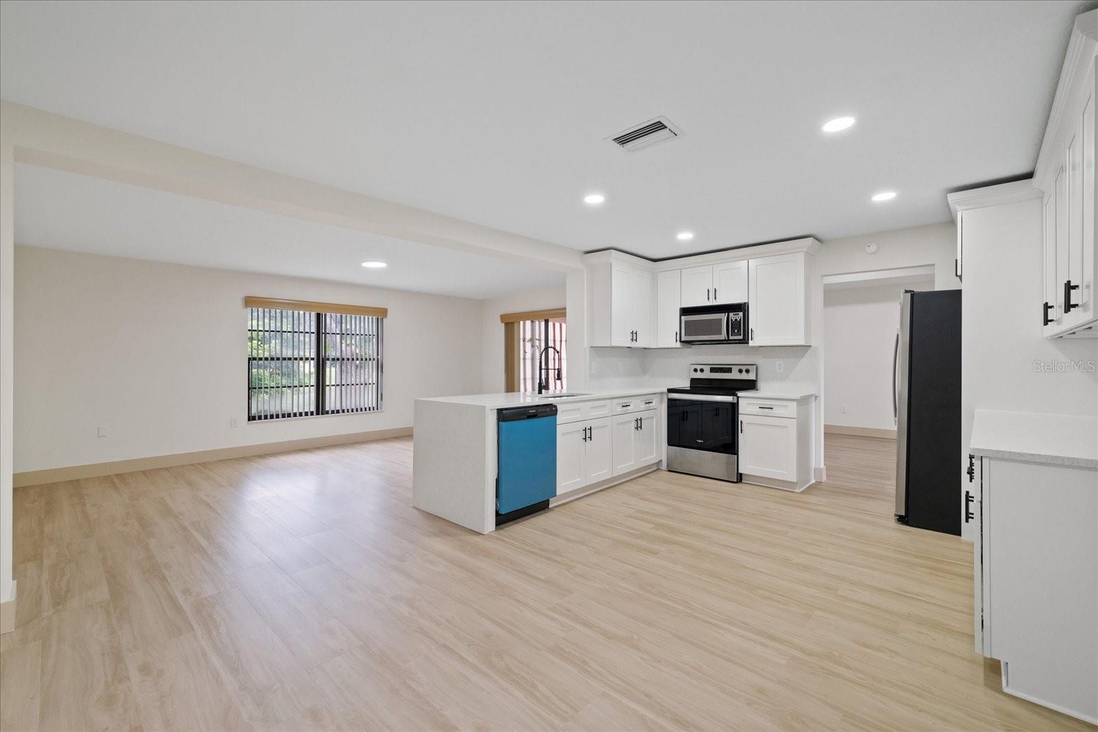 3655 ERIN BROOK DR