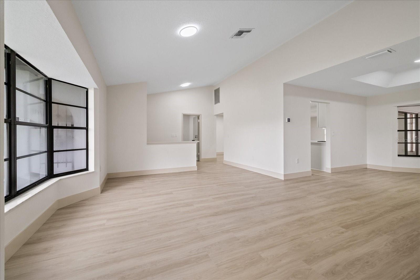 3655 ERIN BROOK DR