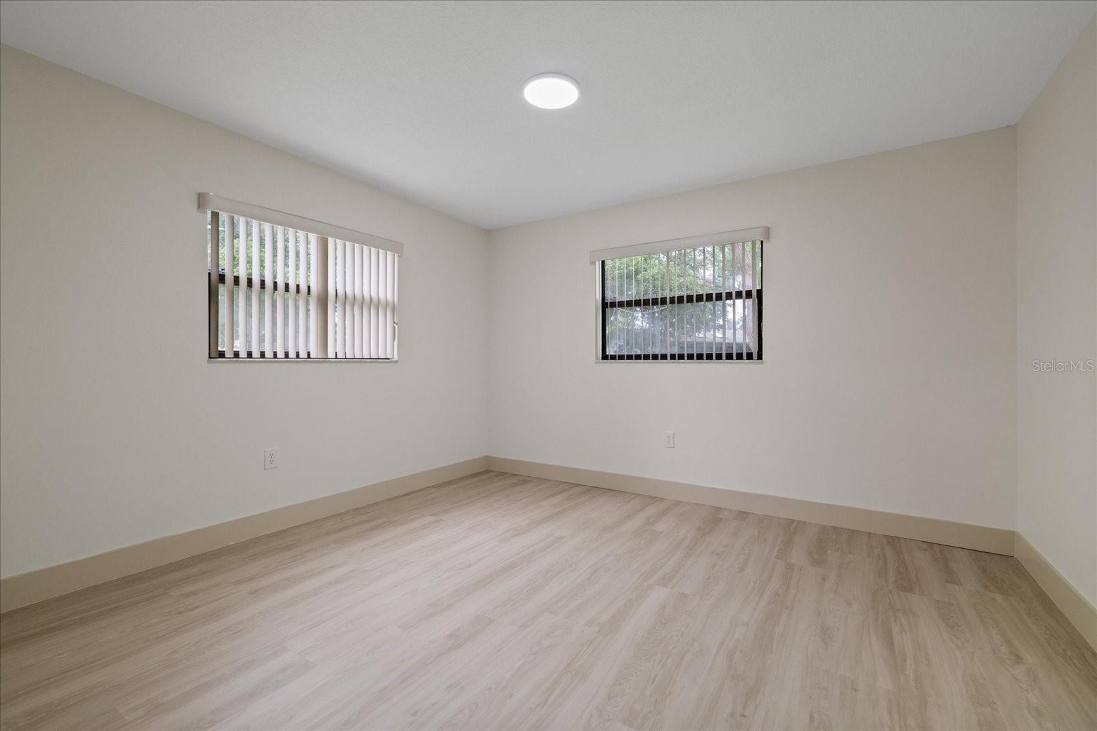 3655 ERIN BROOK DR
