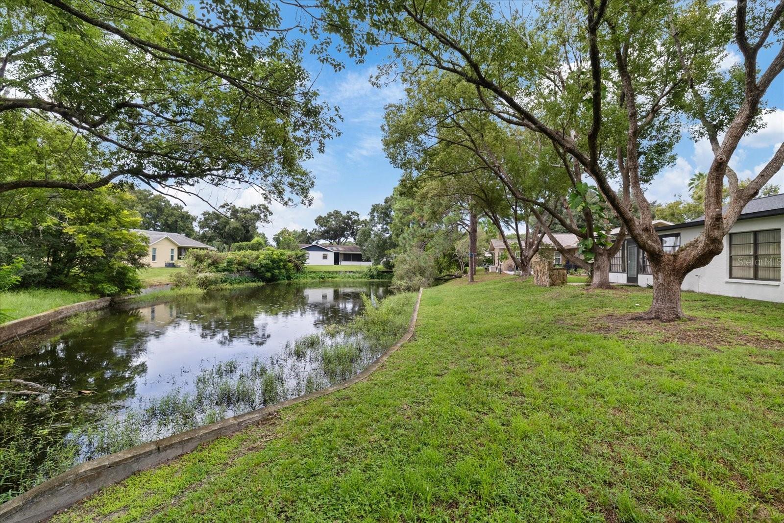 3655 ERIN BROOK DR