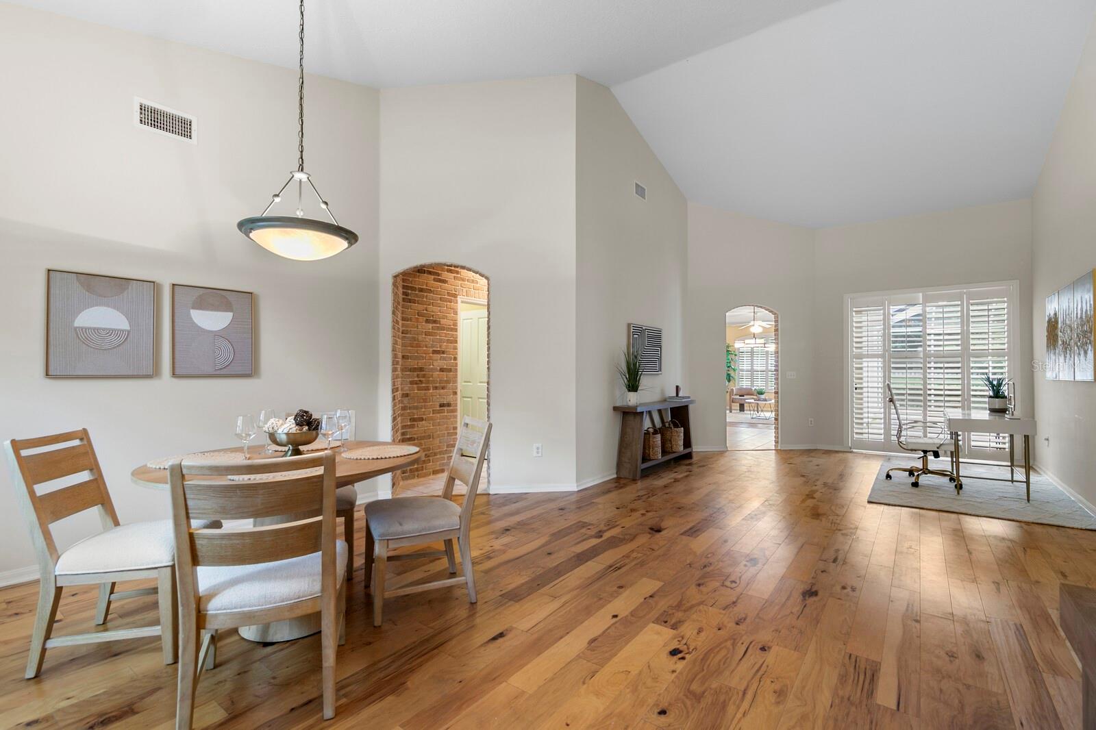 12304 WYCLIFF PL