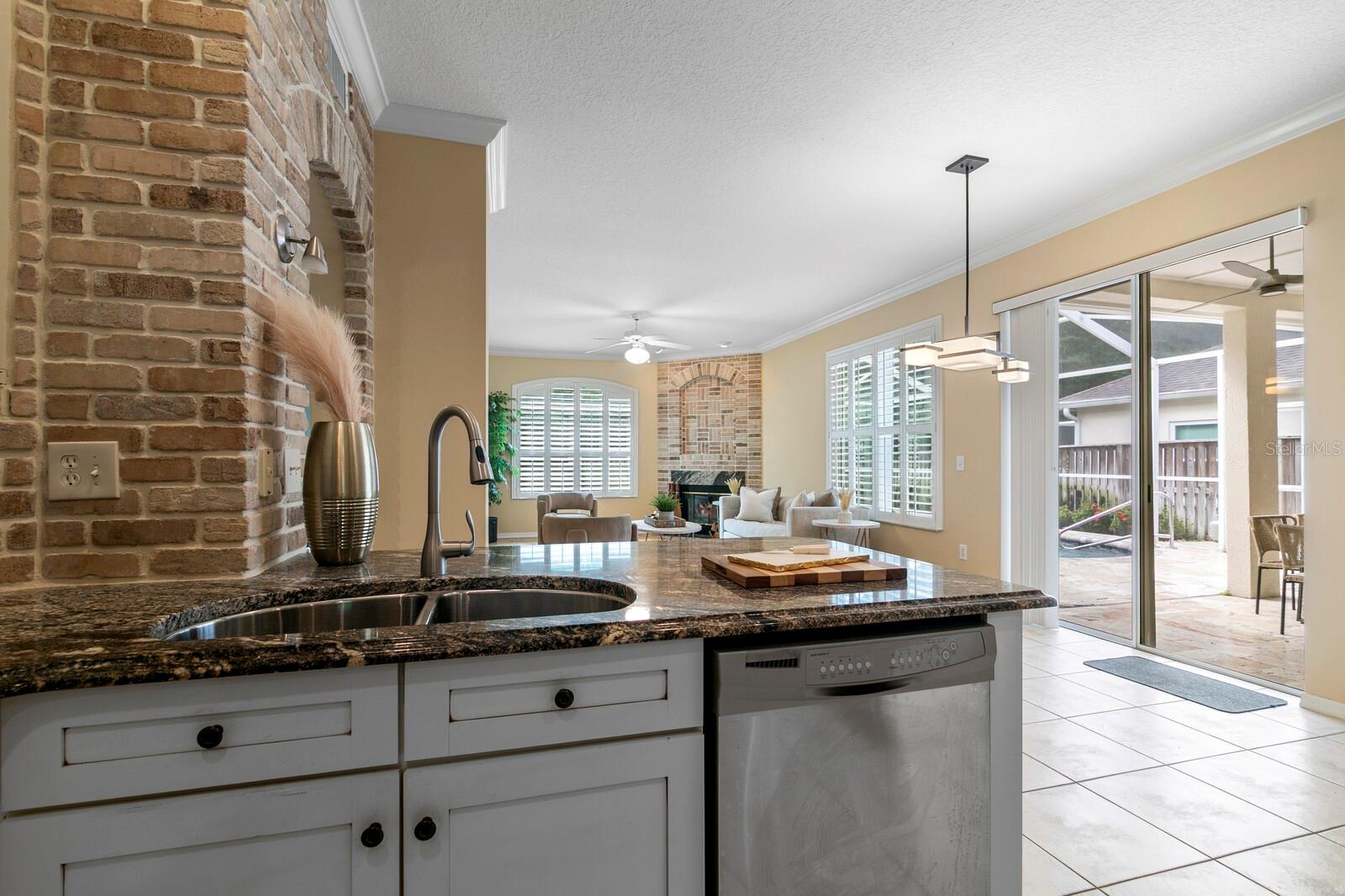 12304 WYCLIFF PL