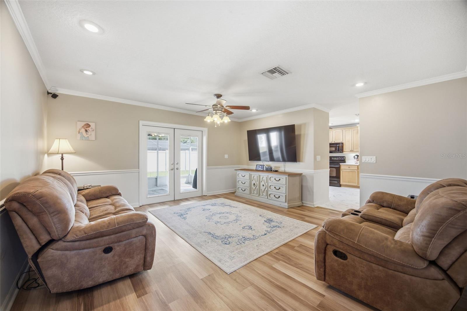 104 MITCHELL DR
