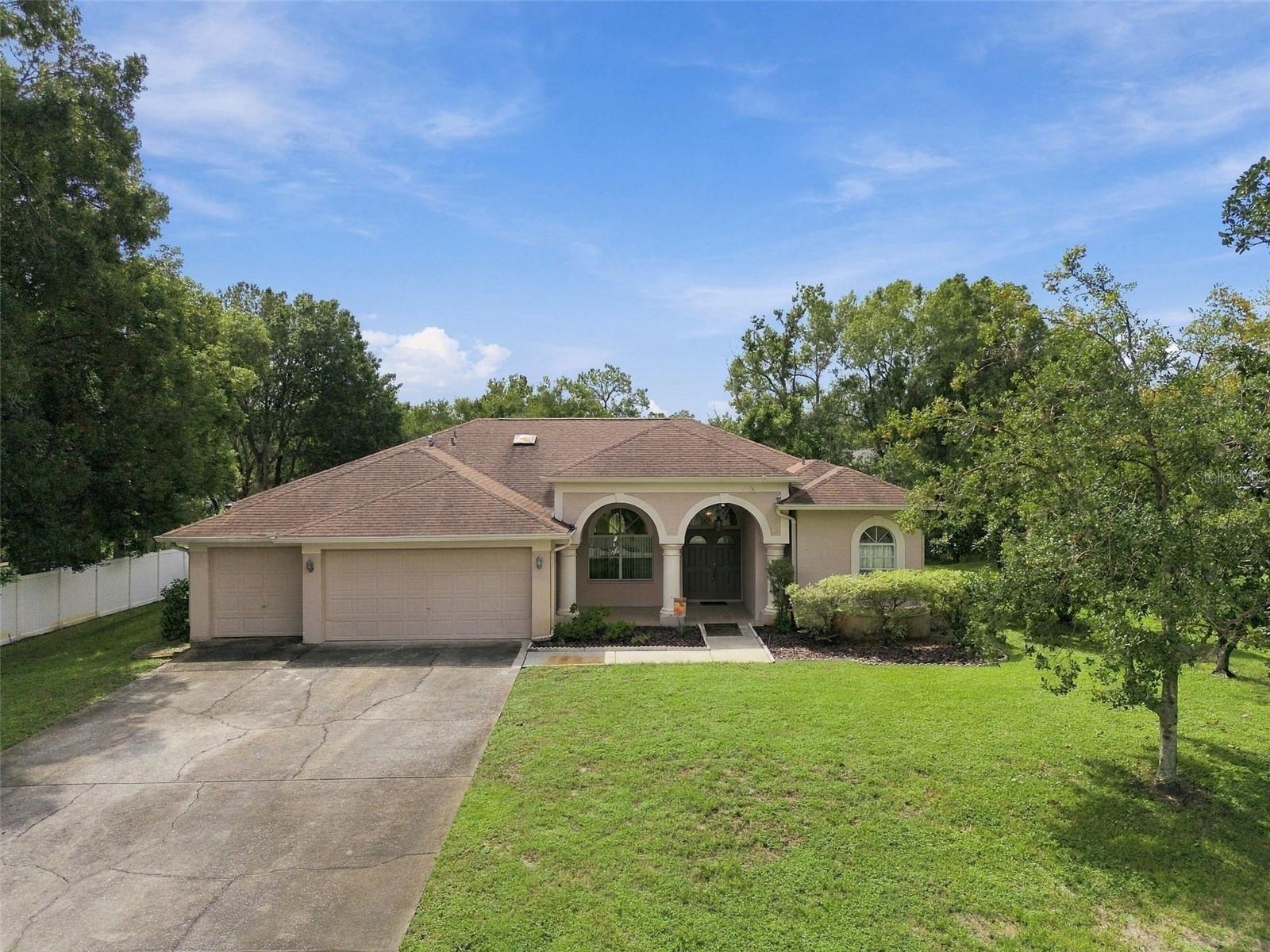 22420 SHORESIDE DR