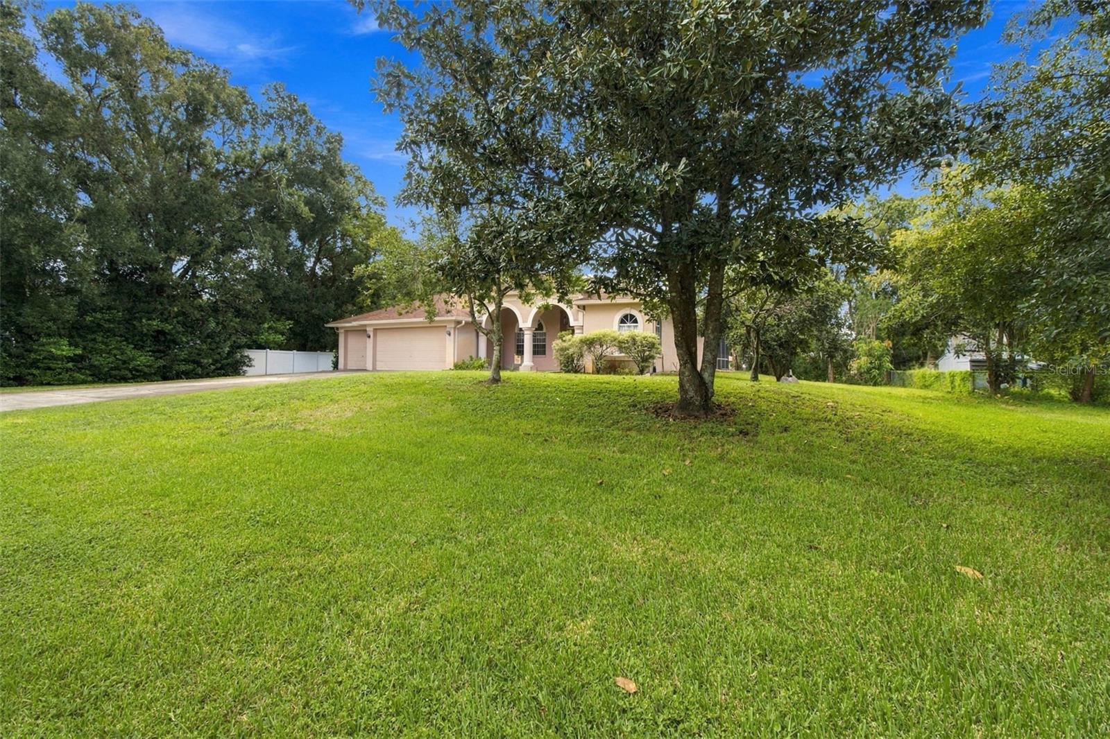 22420 SHORESIDE DR