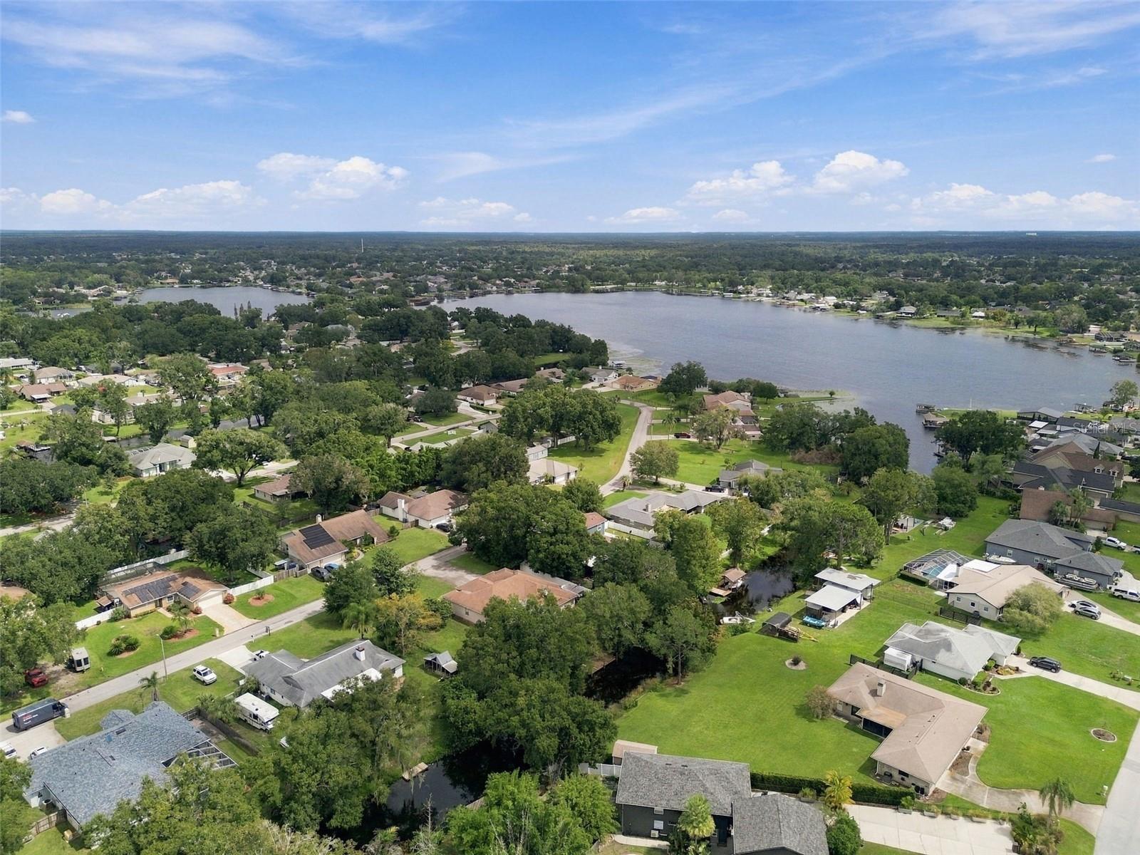 22420 SHORESIDE DR