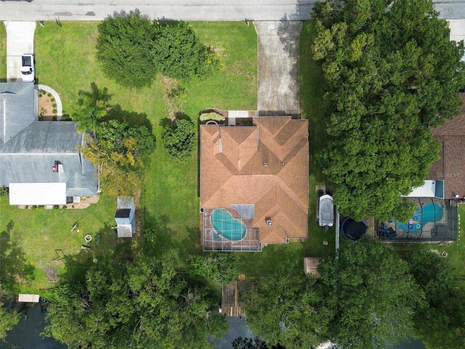 22420 SHORESIDE DR