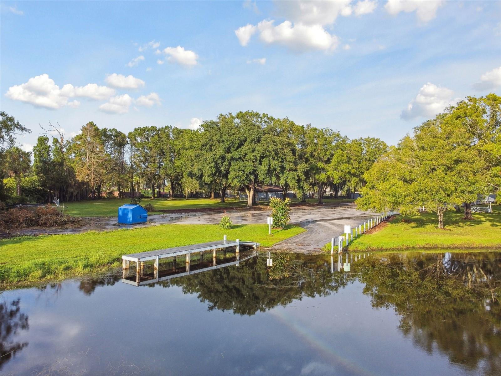 22420 SHORESIDE DR