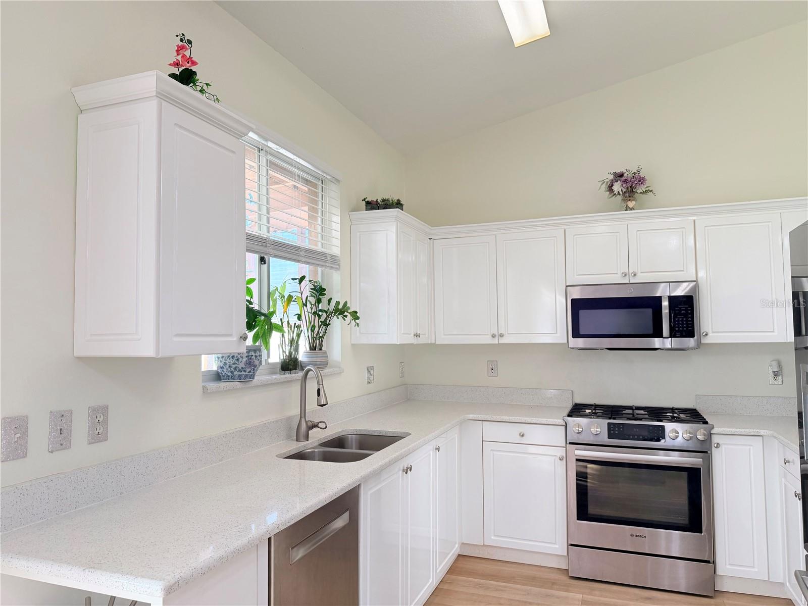 24604 LAUREL RIDGE DR