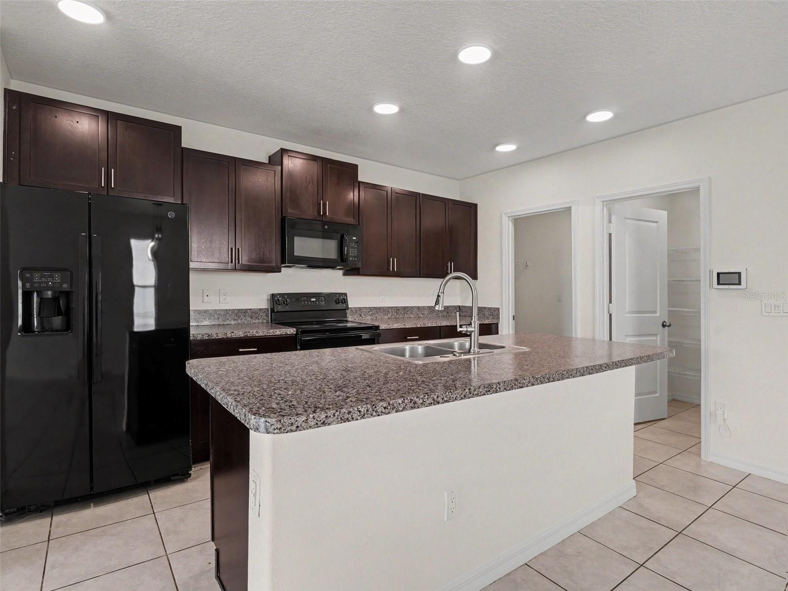 15470 BROAD BRUSH DR