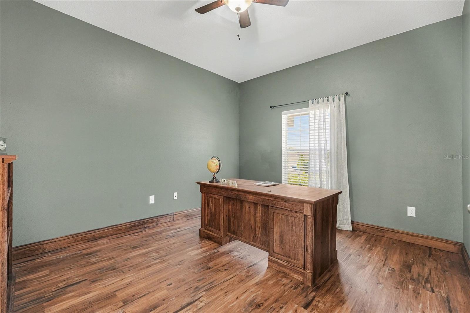 12324 LOOPBACK DR