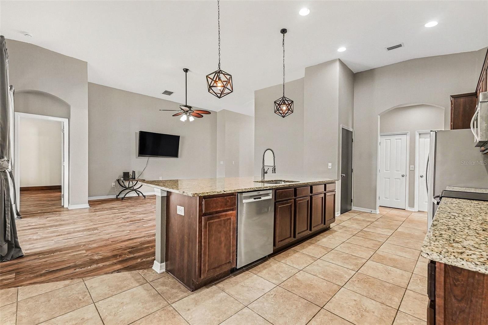12324 LOOPBACK DR