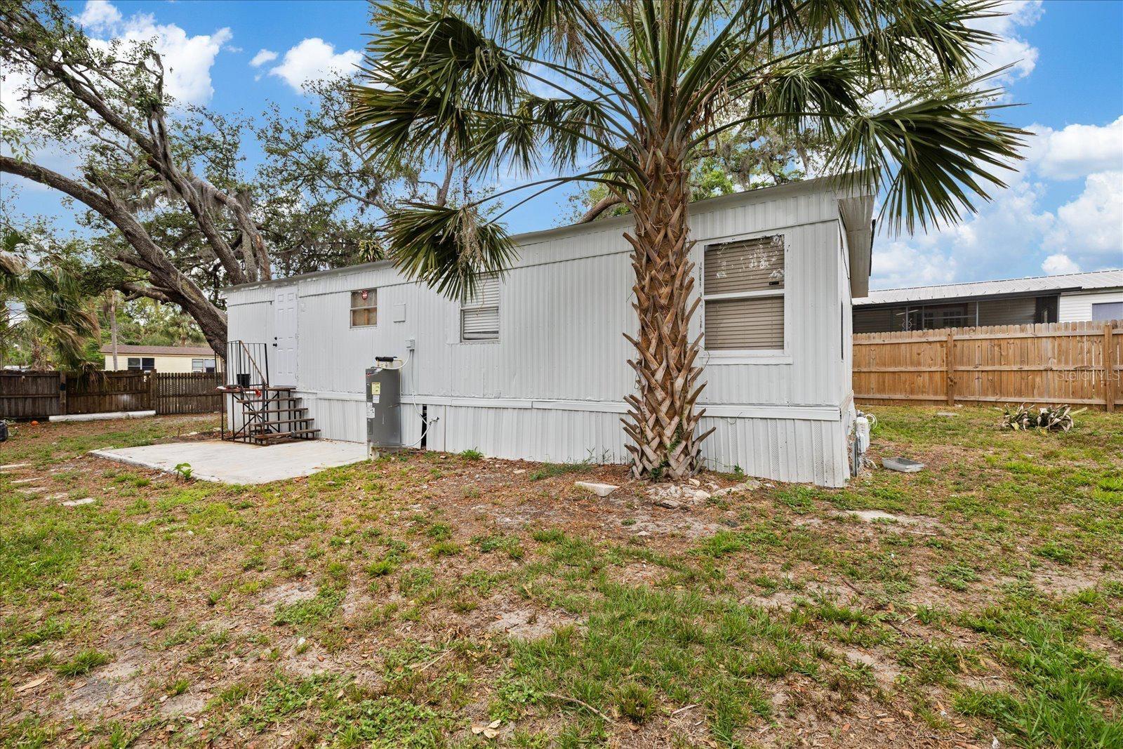 4115 MAYWOOD DR