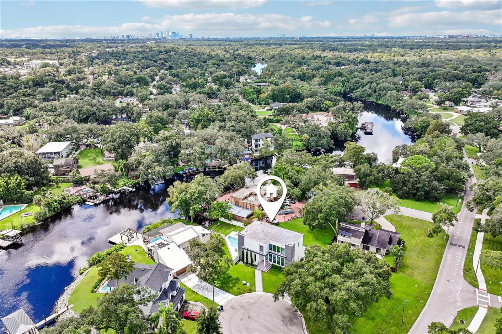8103 N RIVER SHORE DR