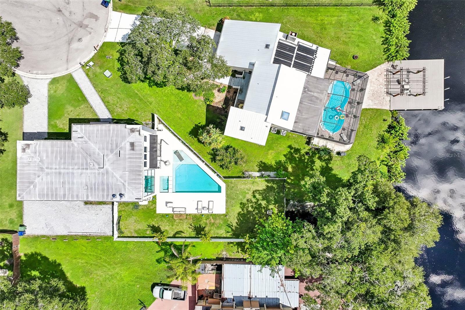 8103 N RIVER SHORE DR
