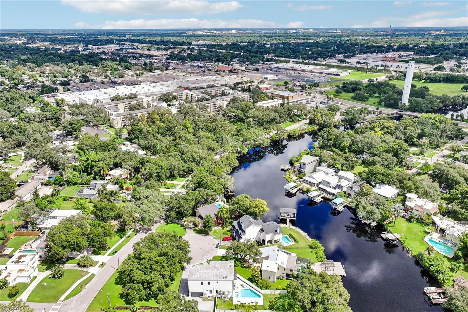 8103 N RIVER SHORE DR