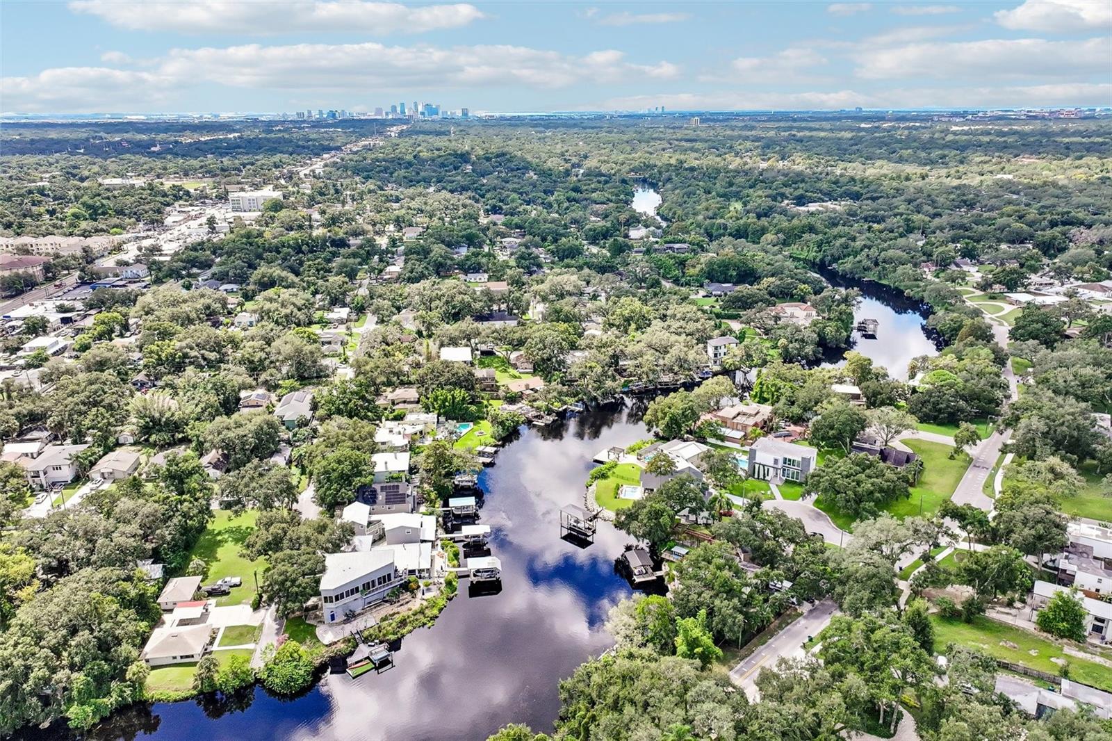8103 N RIVER SHORE DR
