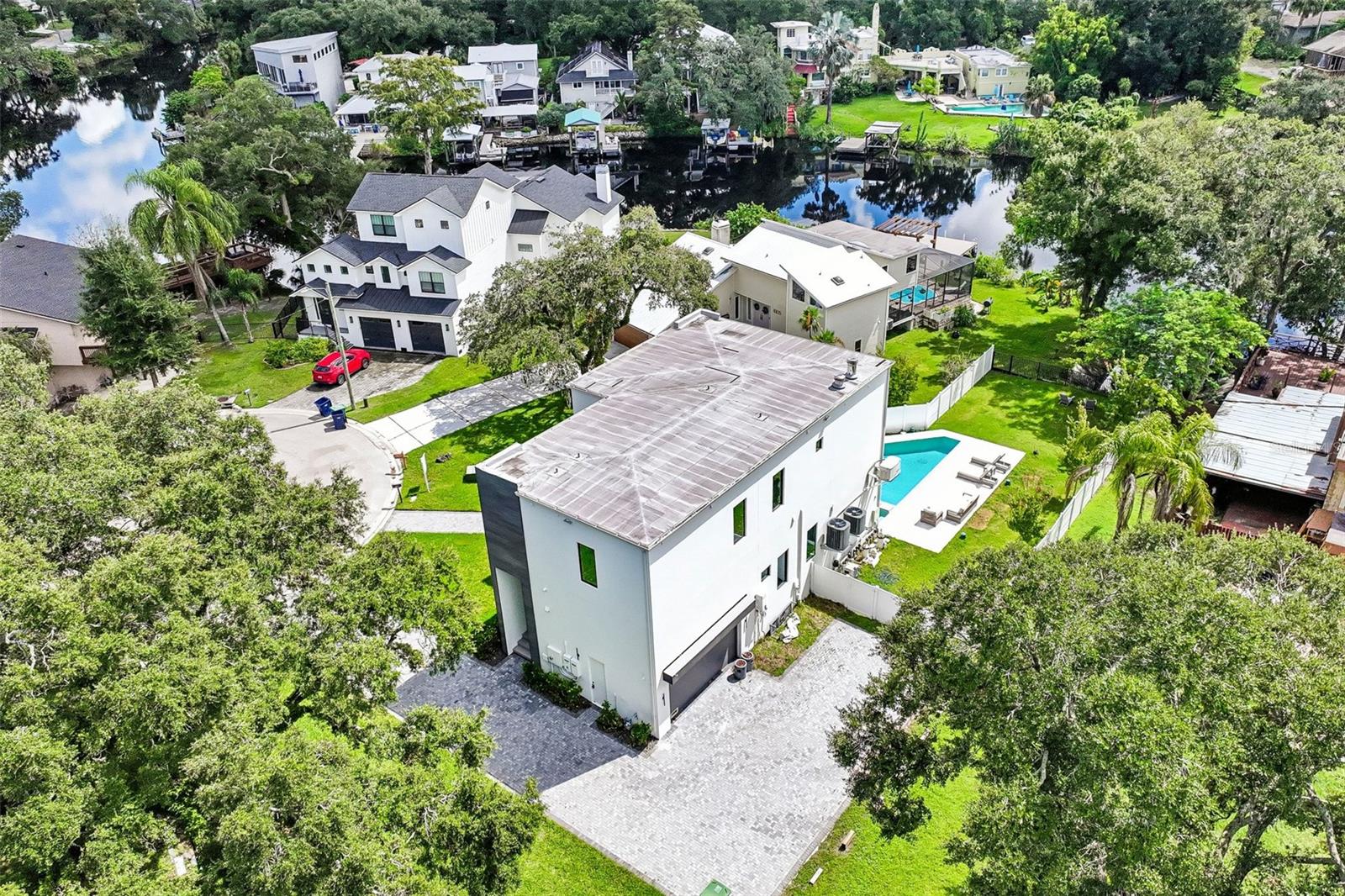 8103 N RIVER SHORE DR