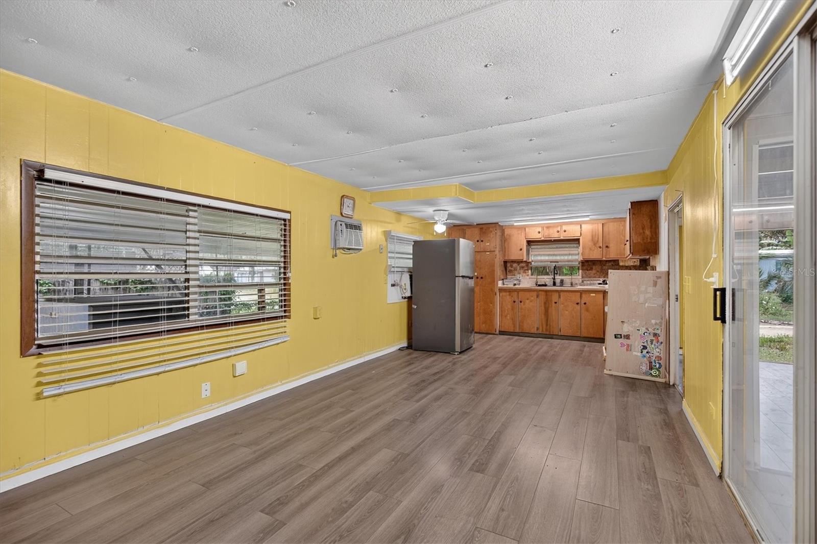 6506 WESTSIDE DR
