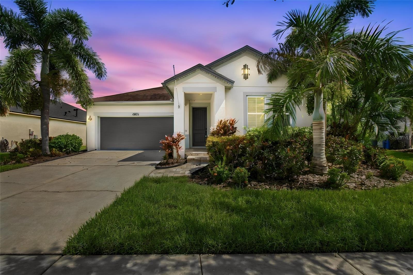 6805 Park Strand Dr, Apollo Beach