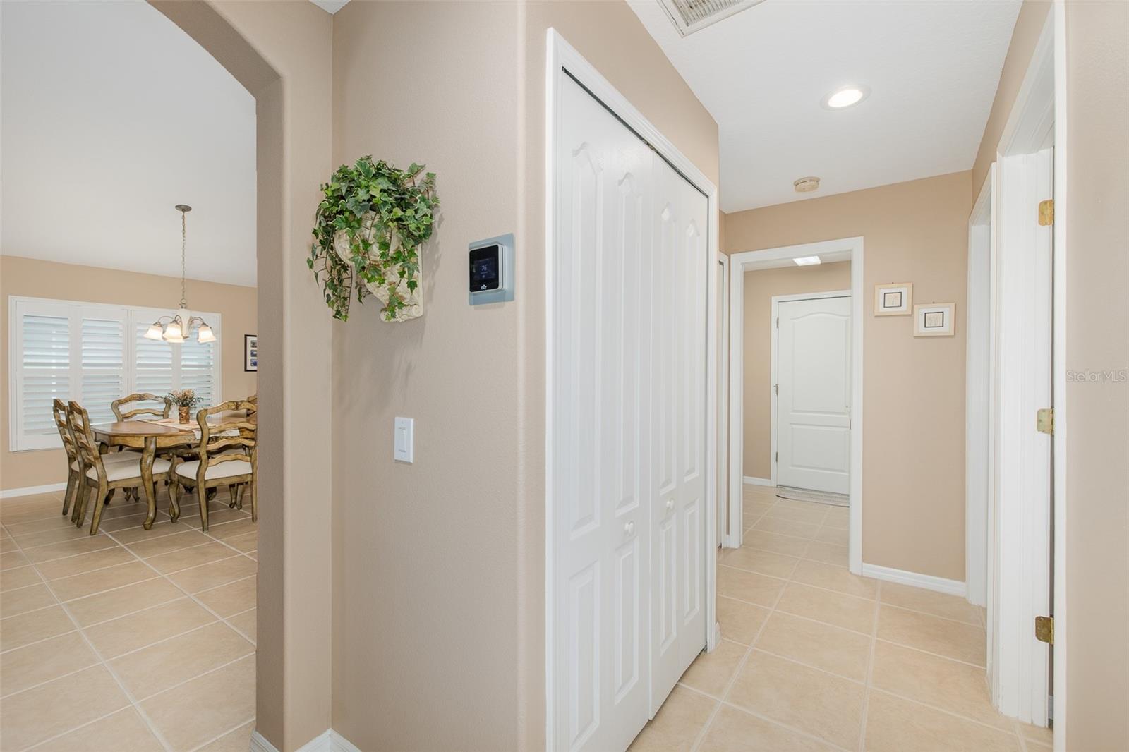 1856 ARBOR KNOLL LOOP