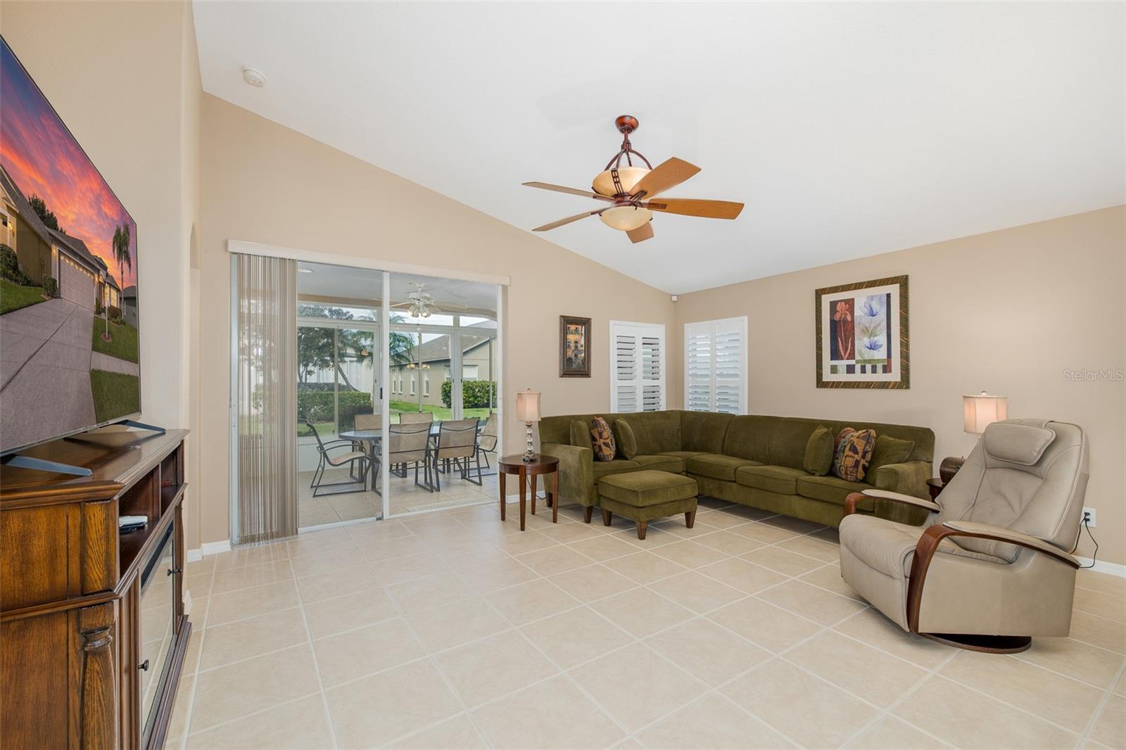 1856 ARBOR KNOLL LOOP