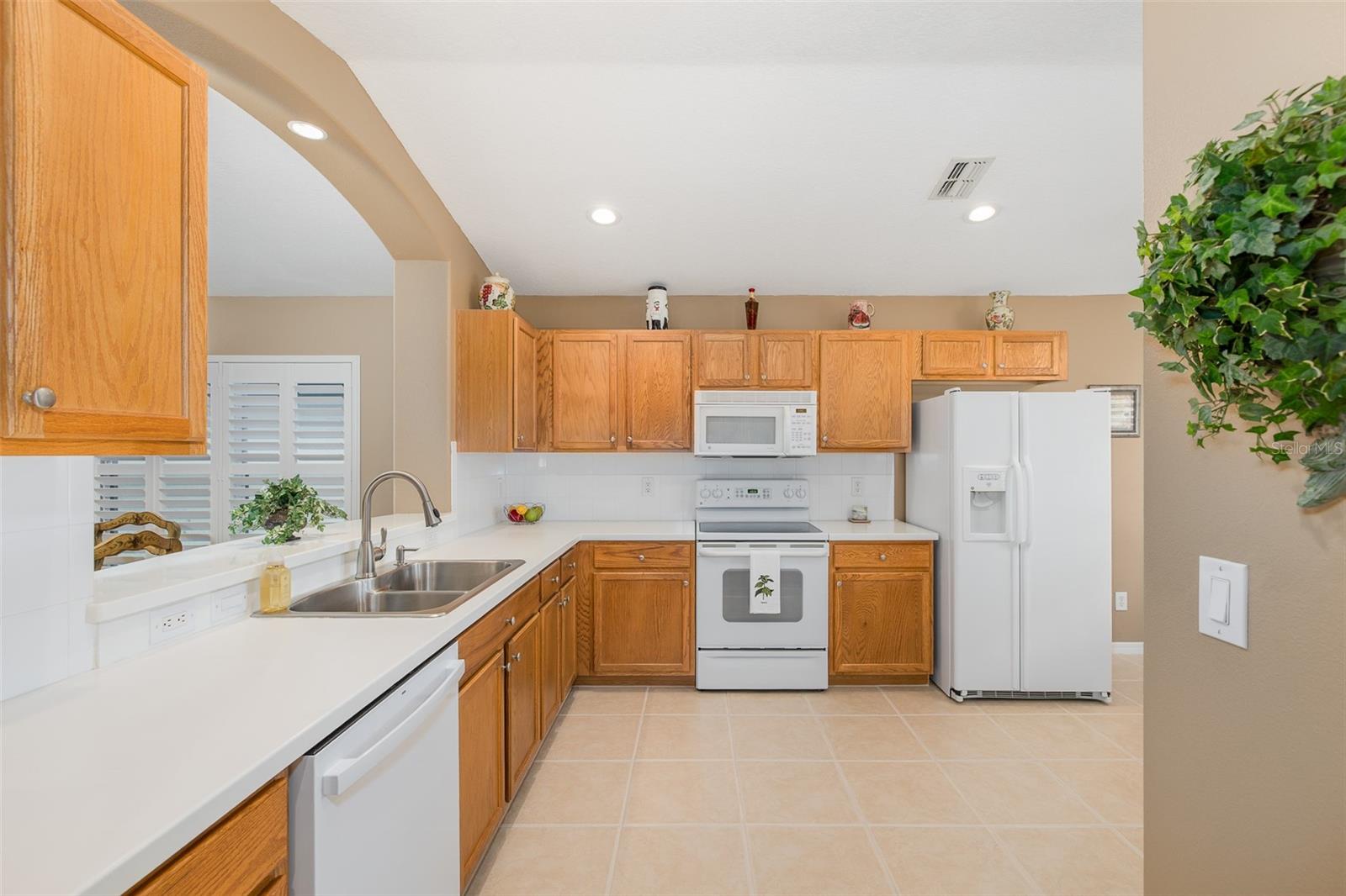 1856 ARBOR KNOLL LOOP
