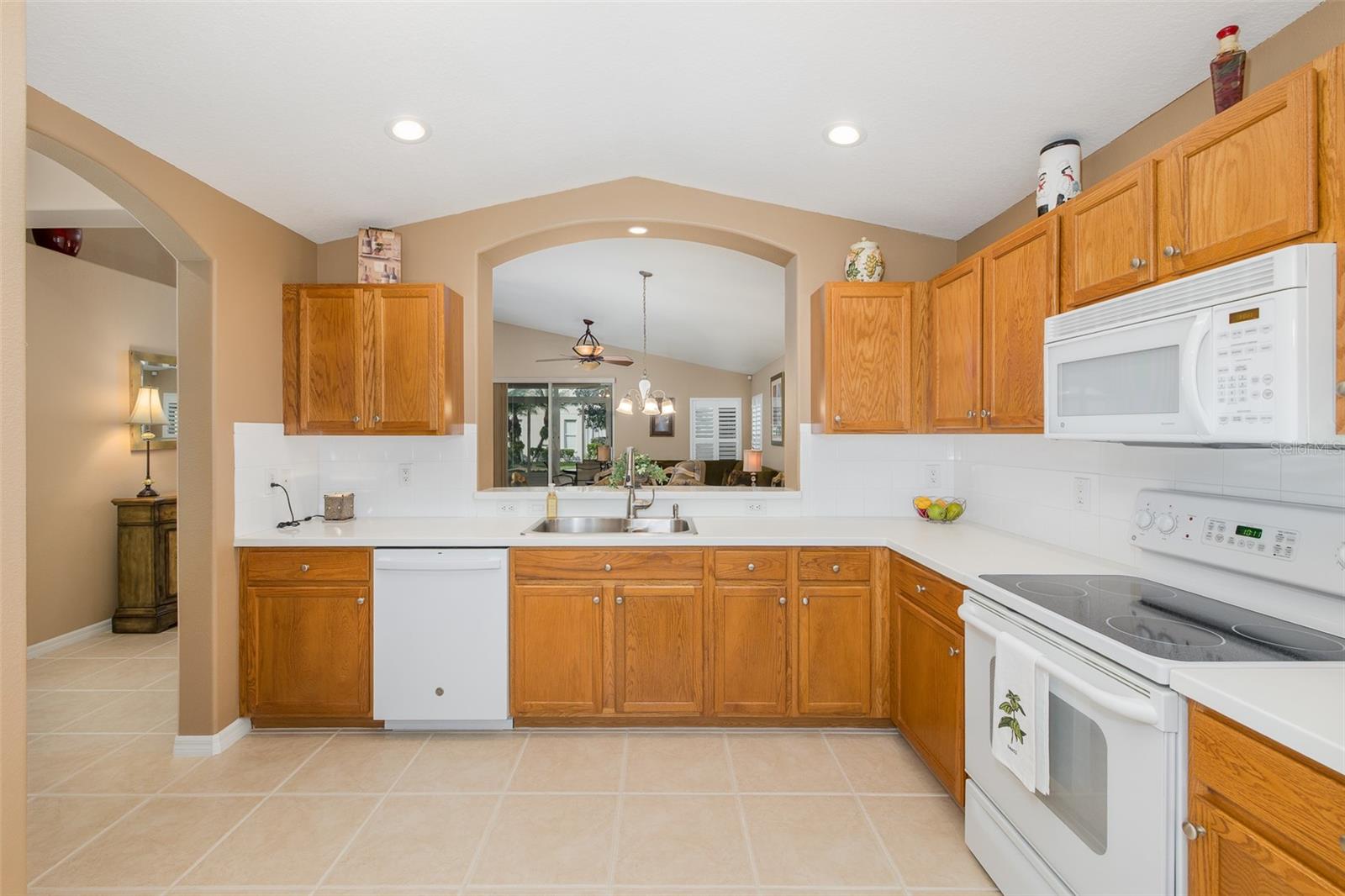 1856 ARBOR KNOLL LOOP