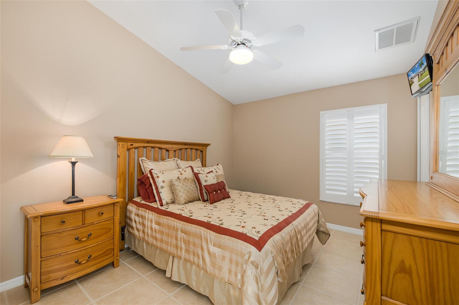 1856 ARBOR KNOLL LOOP