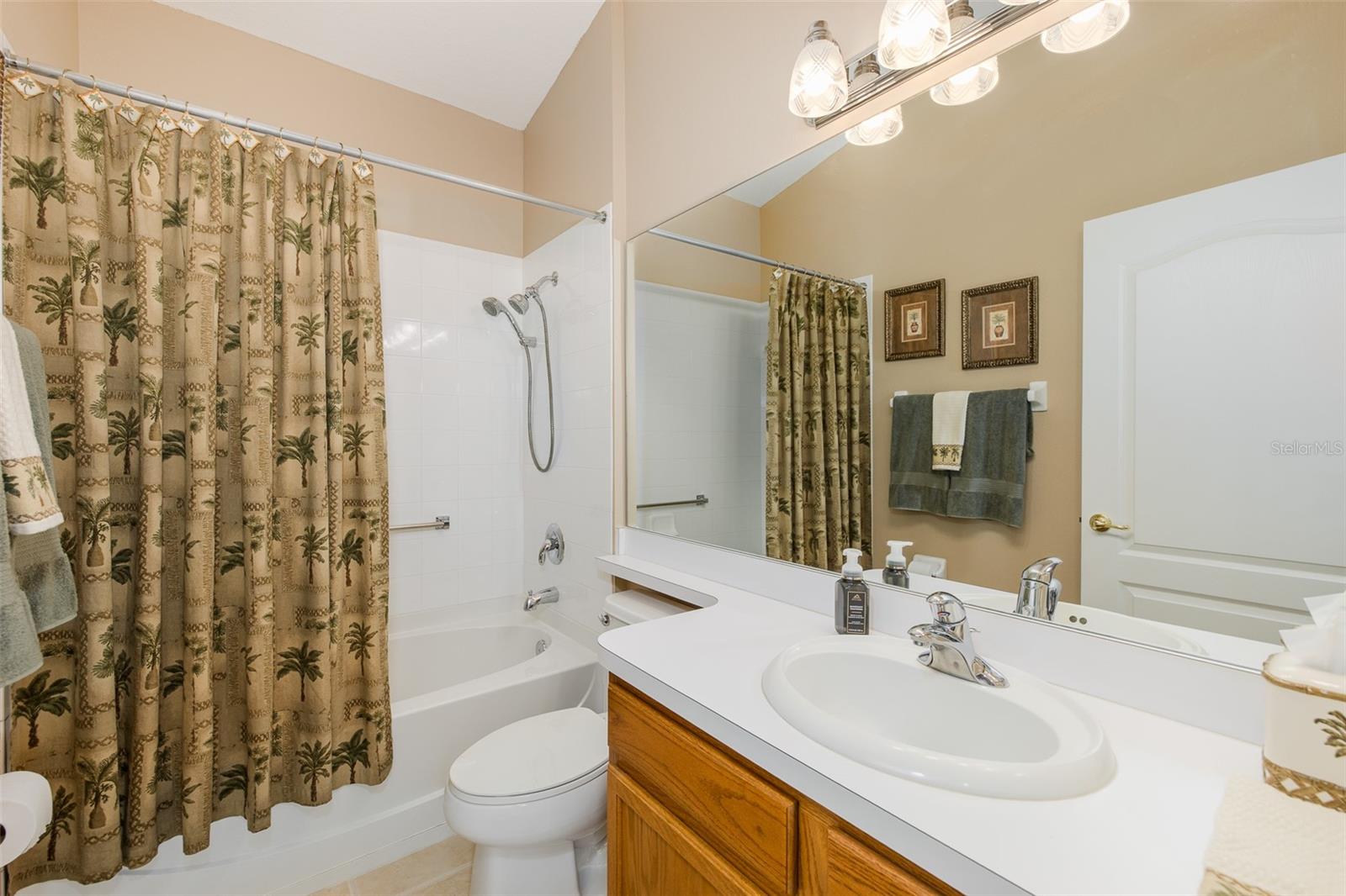 1856 ARBOR KNOLL LOOP