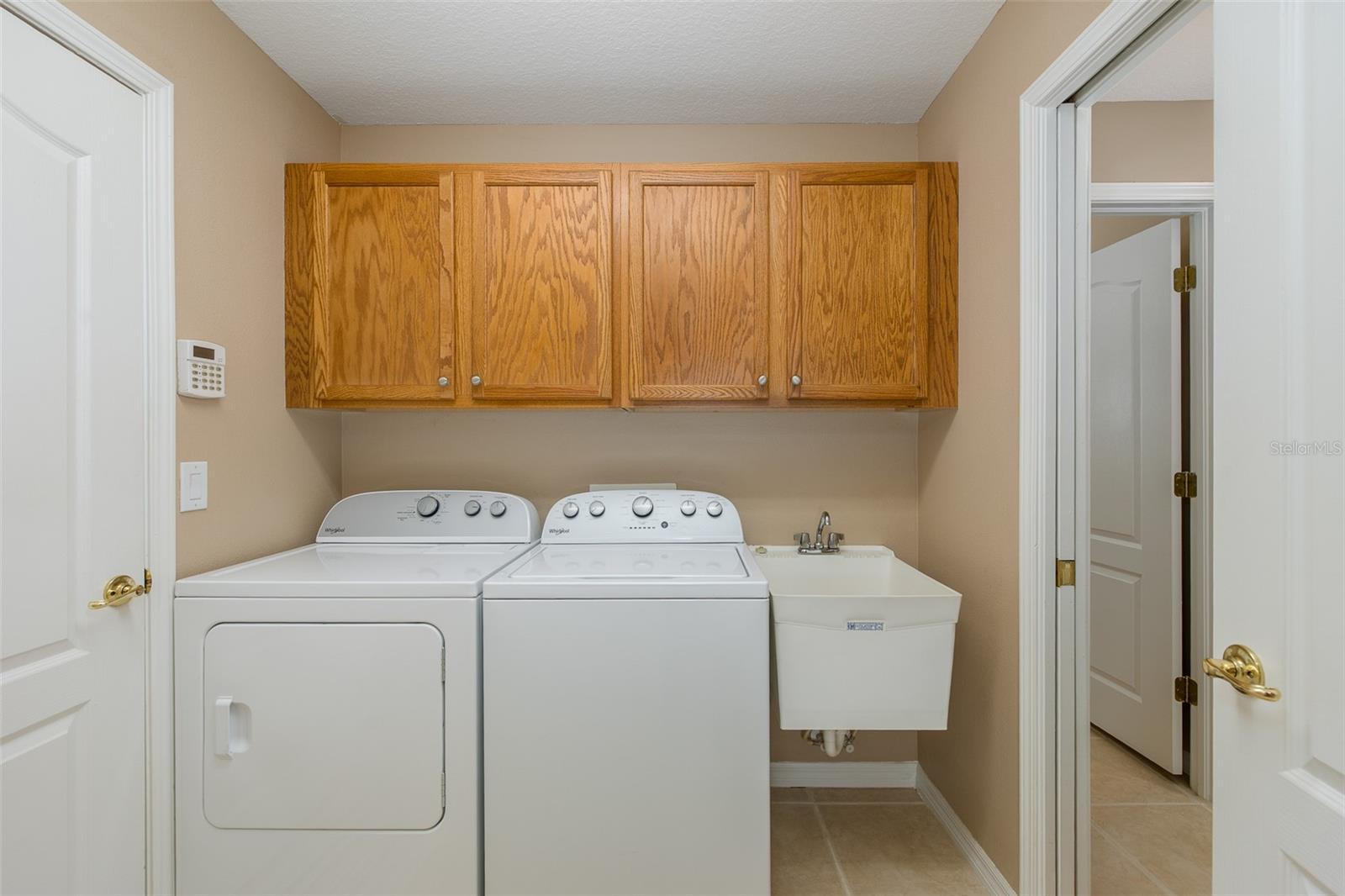 1856 ARBOR KNOLL LOOP