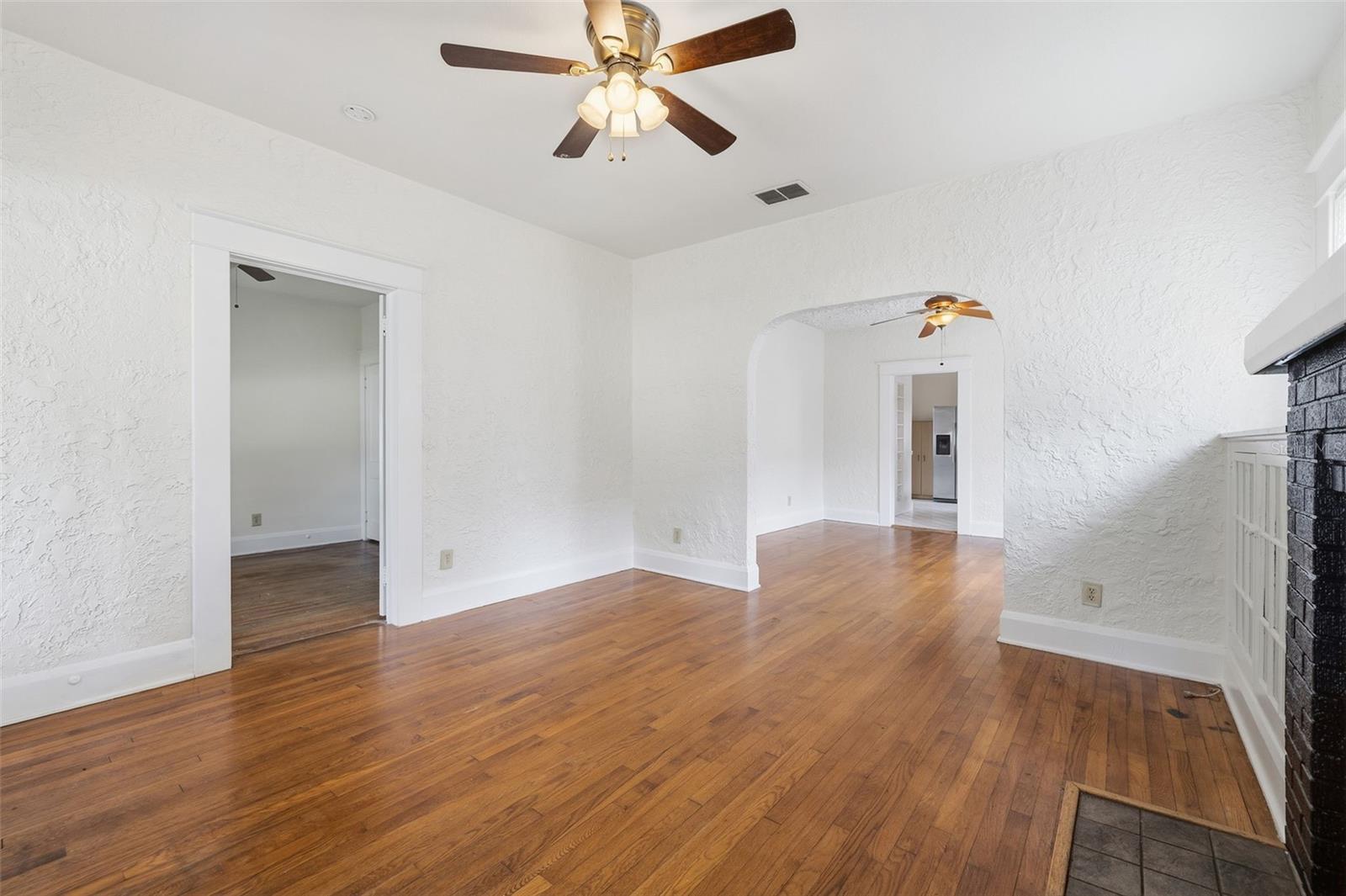 1309 E WILDER AVE