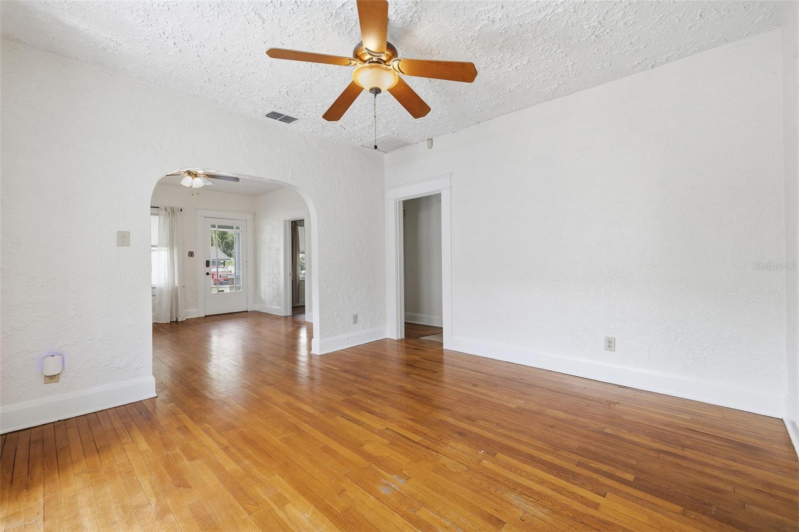 1309 E WILDER AVE