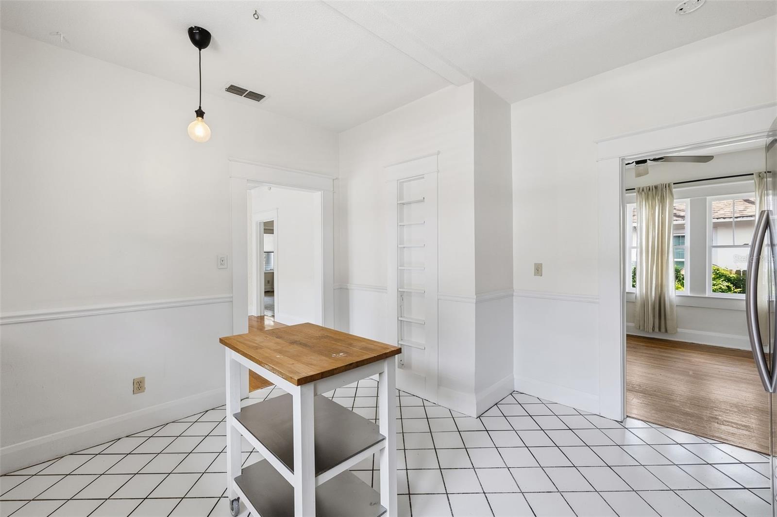 1309 E WILDER AVE