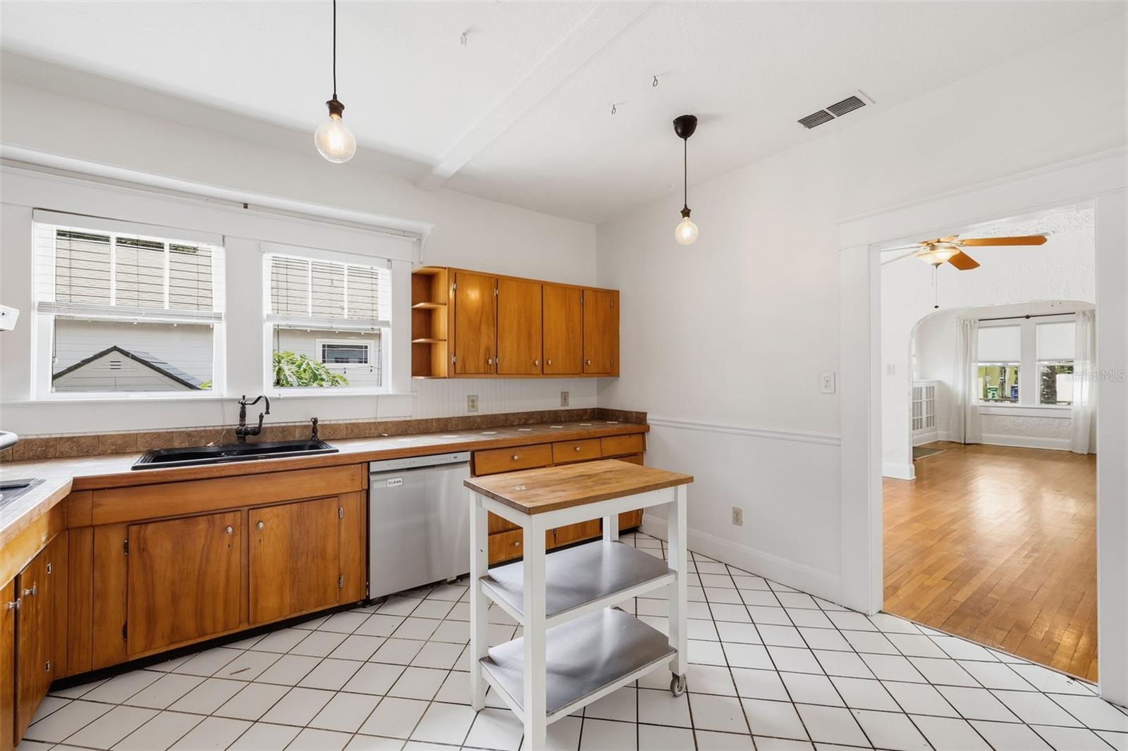 1309 E WILDER AVE
