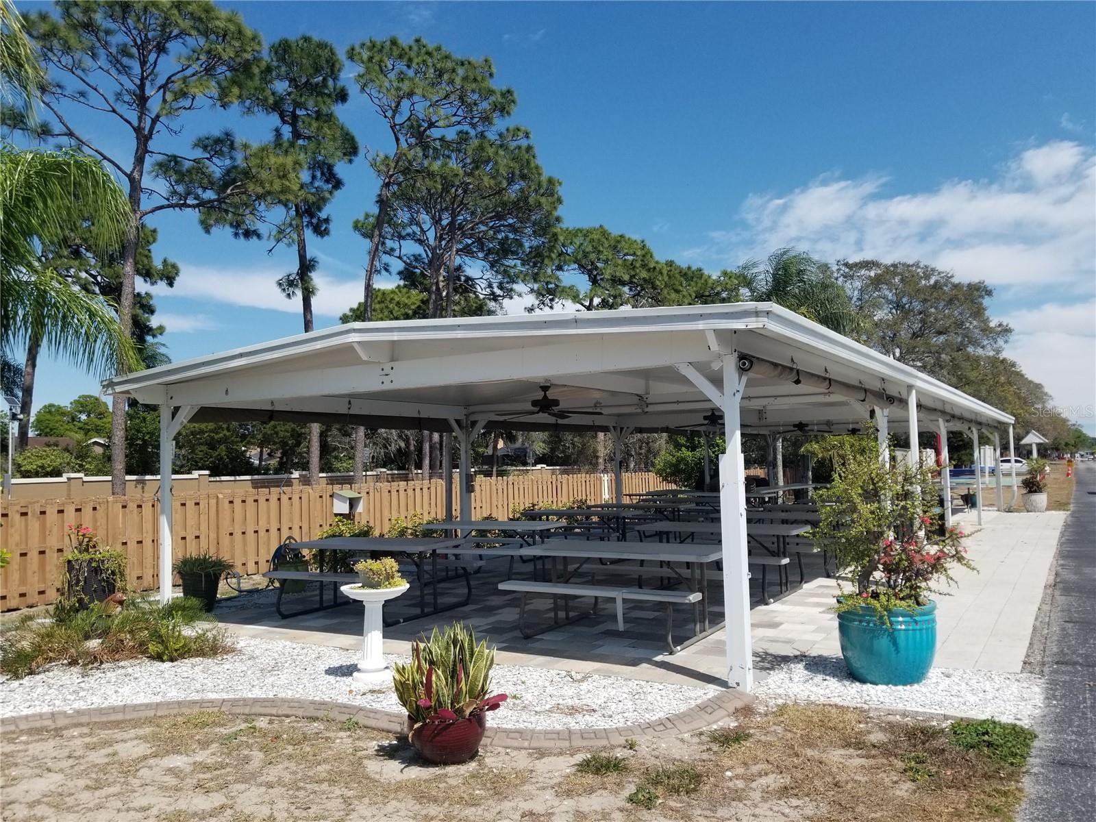 3302 KAUNA POINT DR