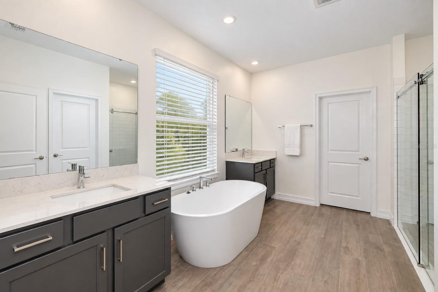 18342 SERENE LAKE LOOP