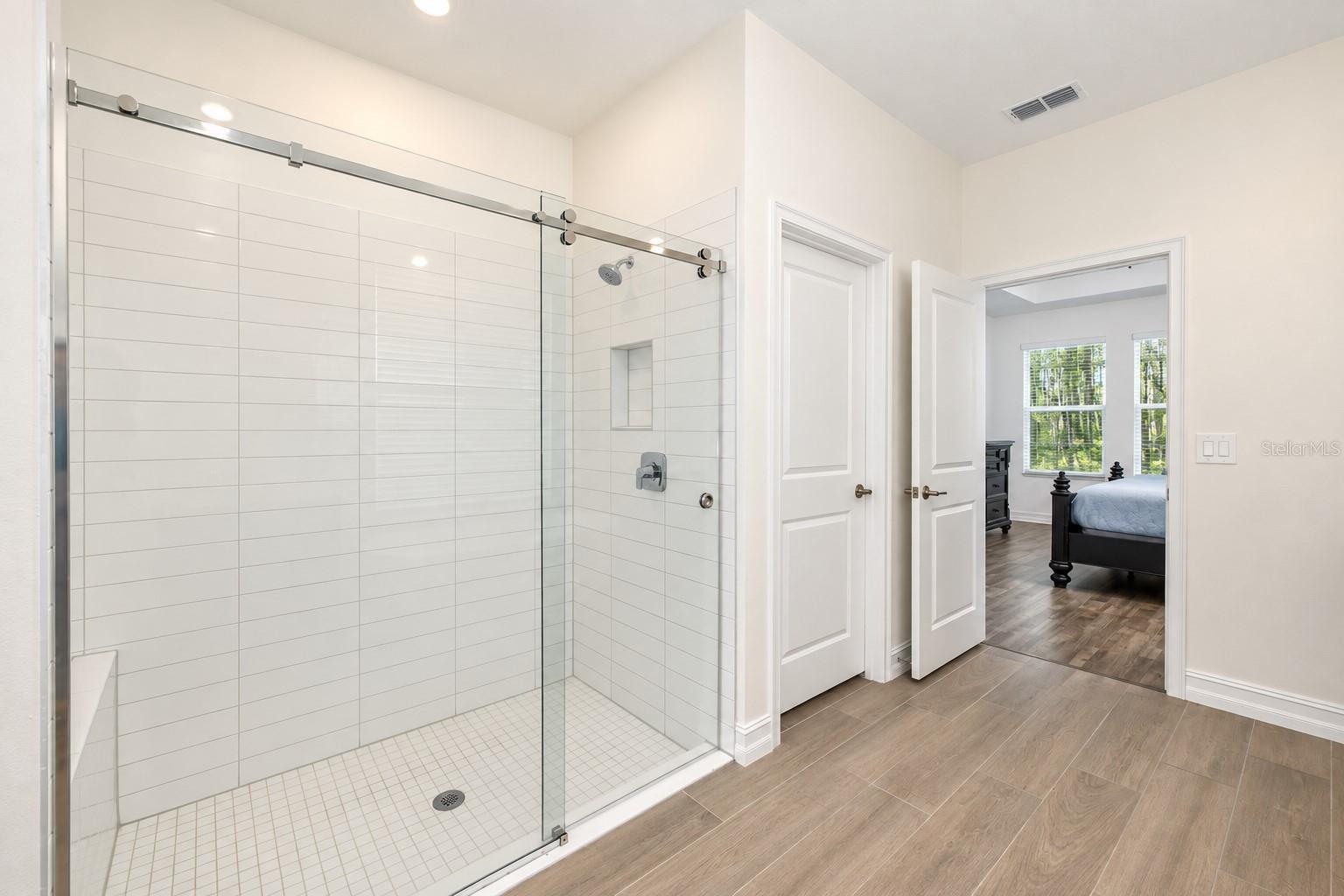 18342 SERENE LAKE LOOP