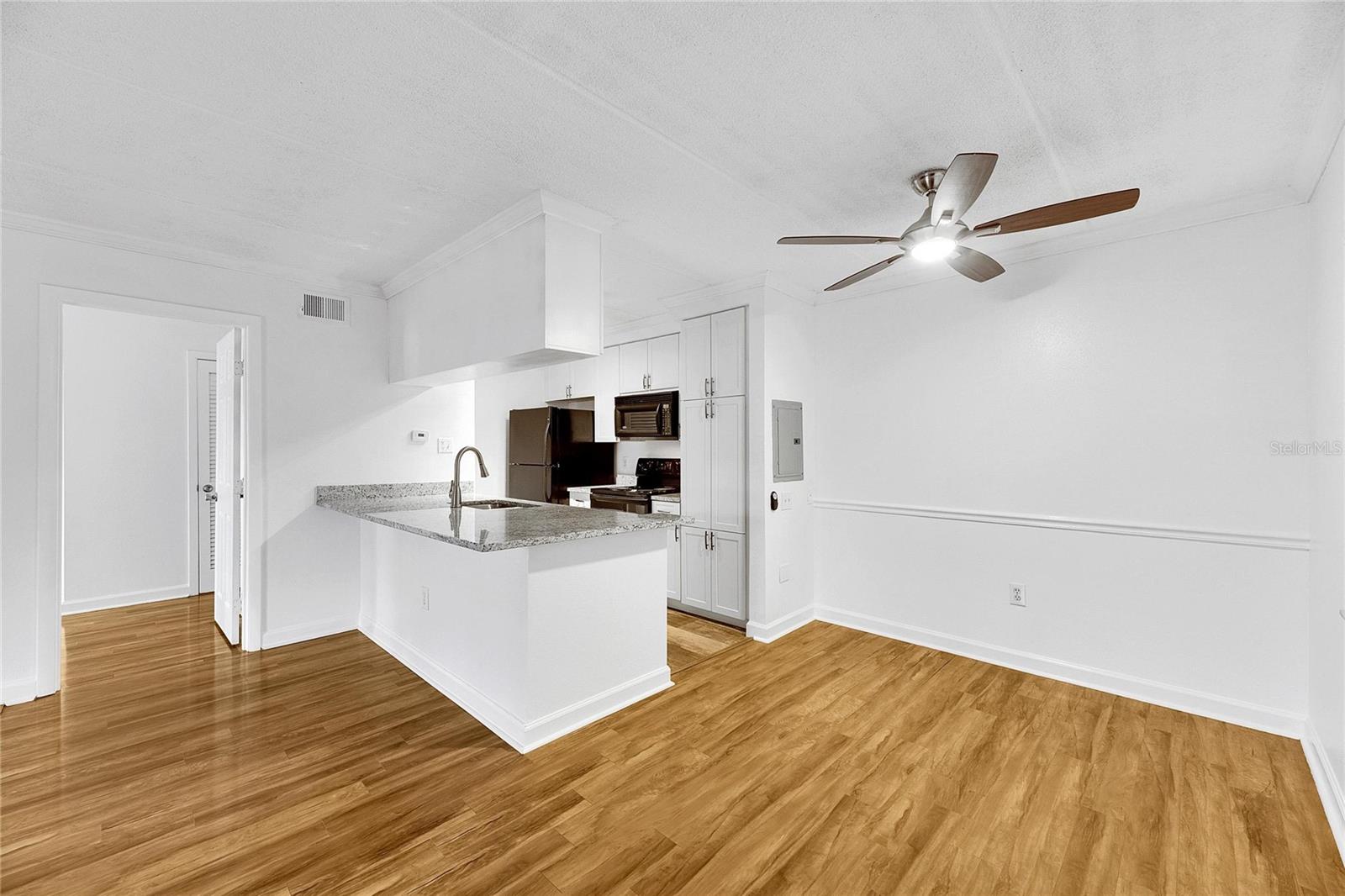 5304 W KENNEDY BLVD #106